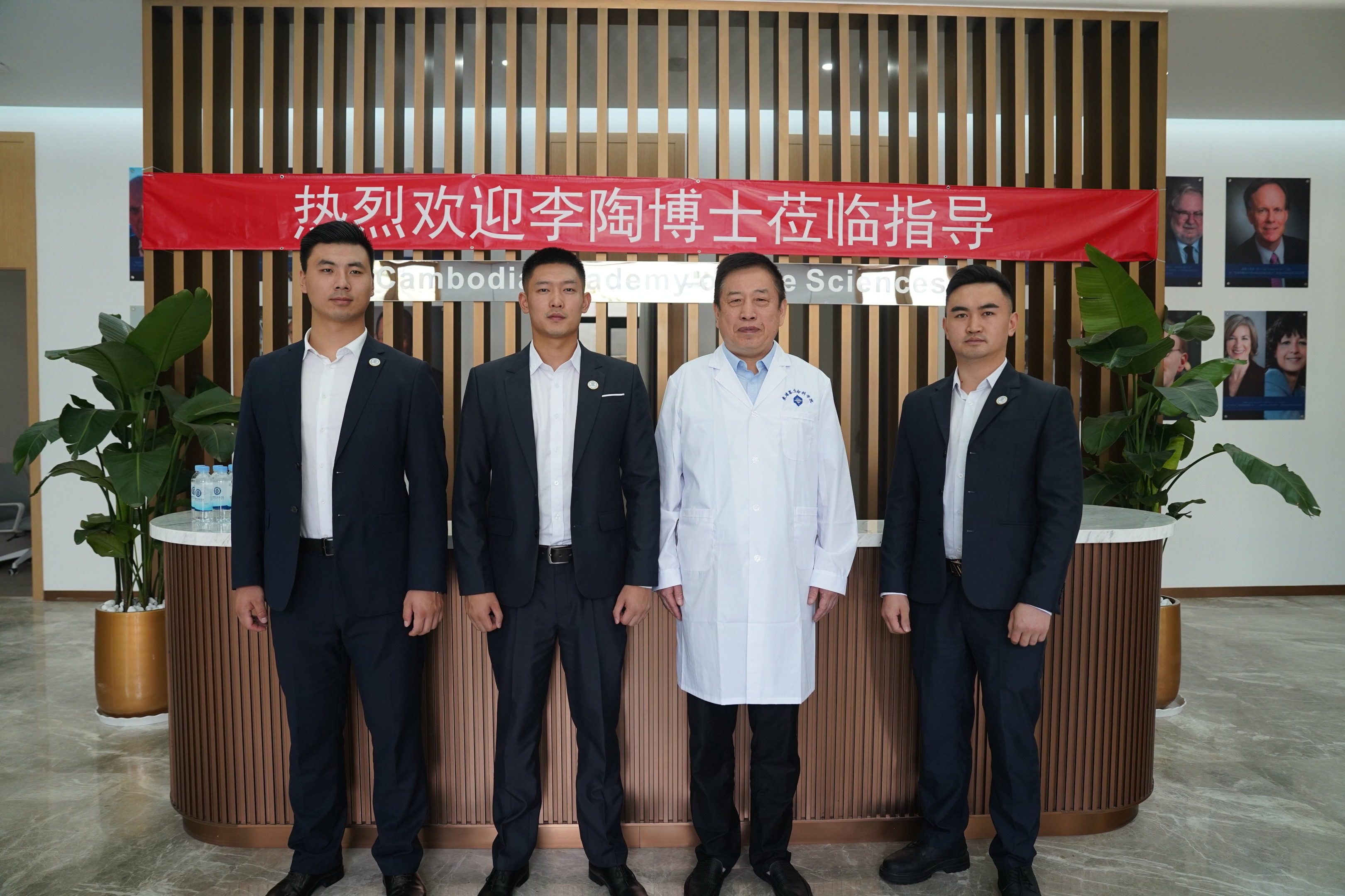 liboshihezhao_r__3240-2160_c__393631_.jpg