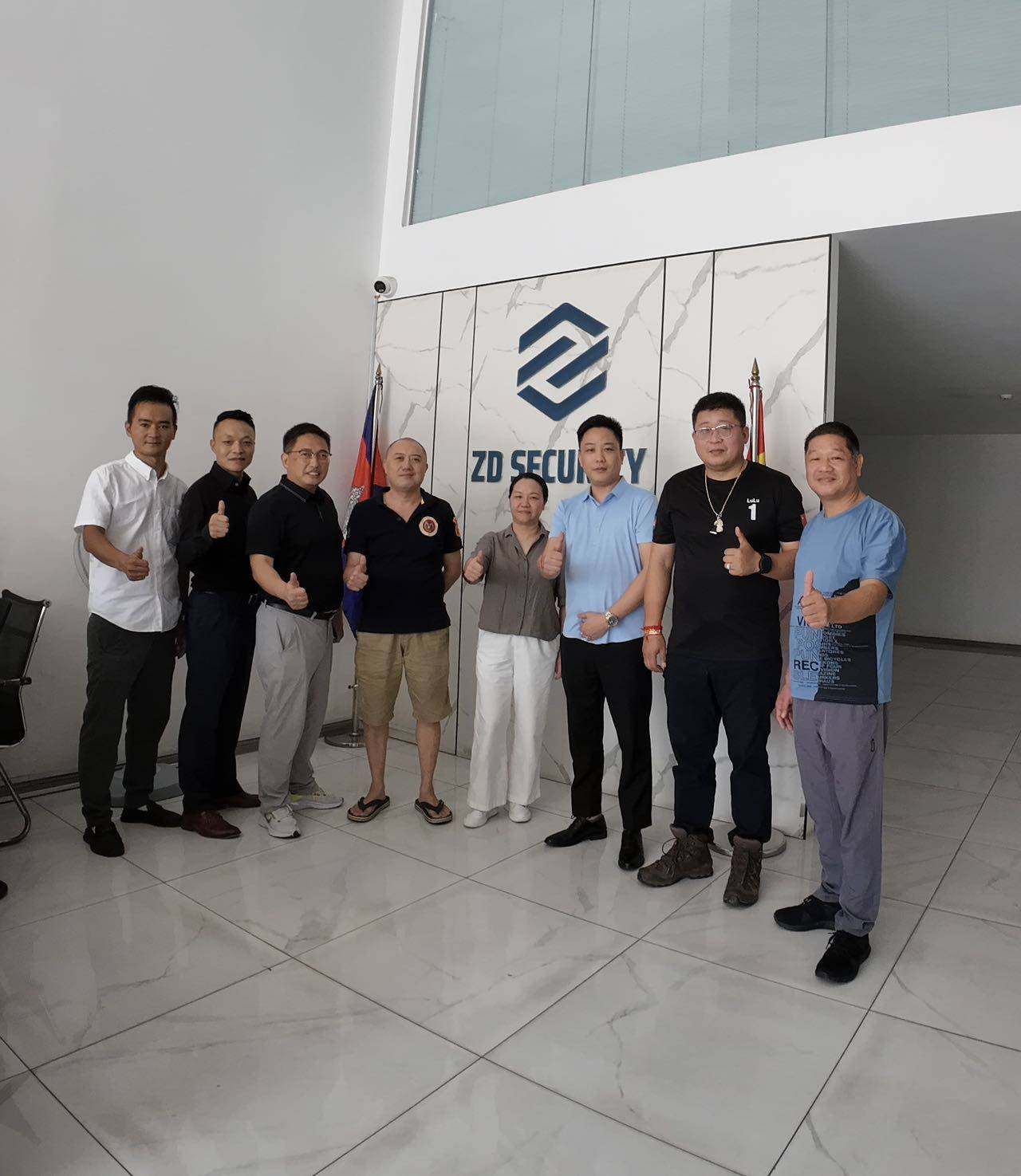 王世明率领柬埔寨商业拜访团访问ZD SECURITY总部，双方就业务合作展开深入